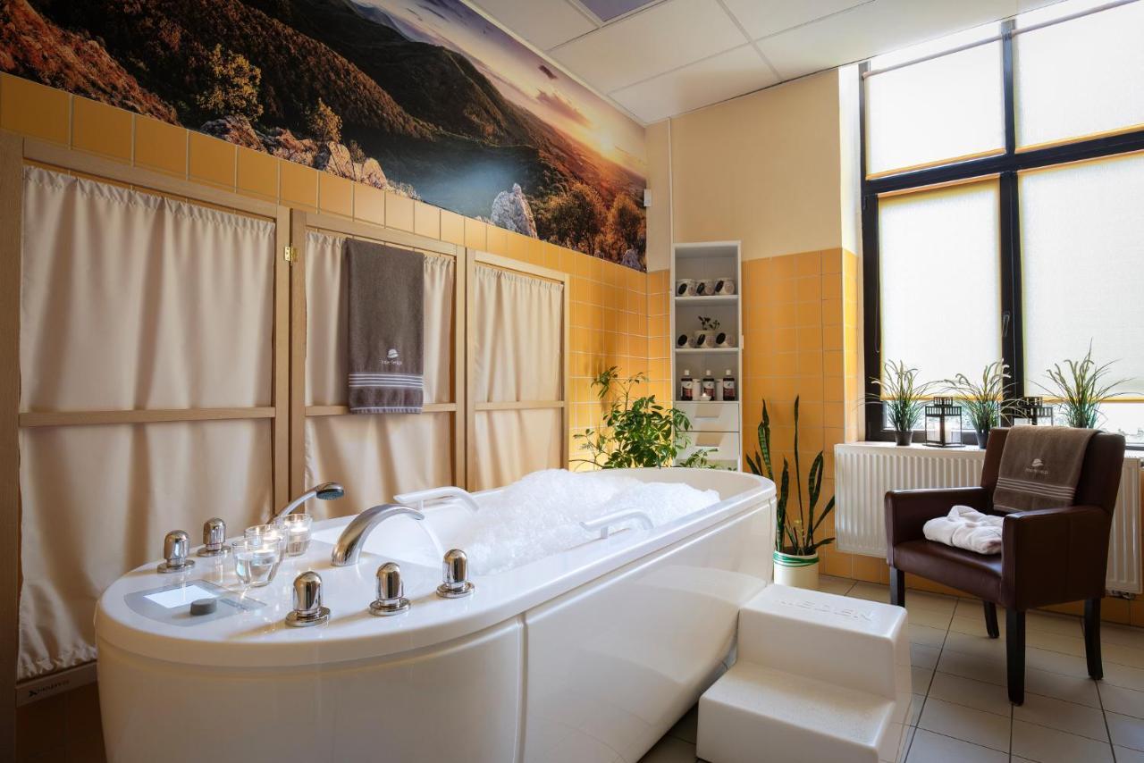 Świeradów-Zdrój Interferie Aquapark Sport Hotel Malachit מראה חיצוני תמונה