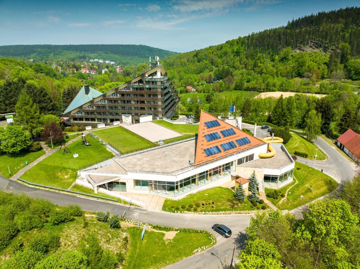 Świeradów-Zdrój Interferie Aquapark Sport Hotel Malachit מראה חיצוני תמונה