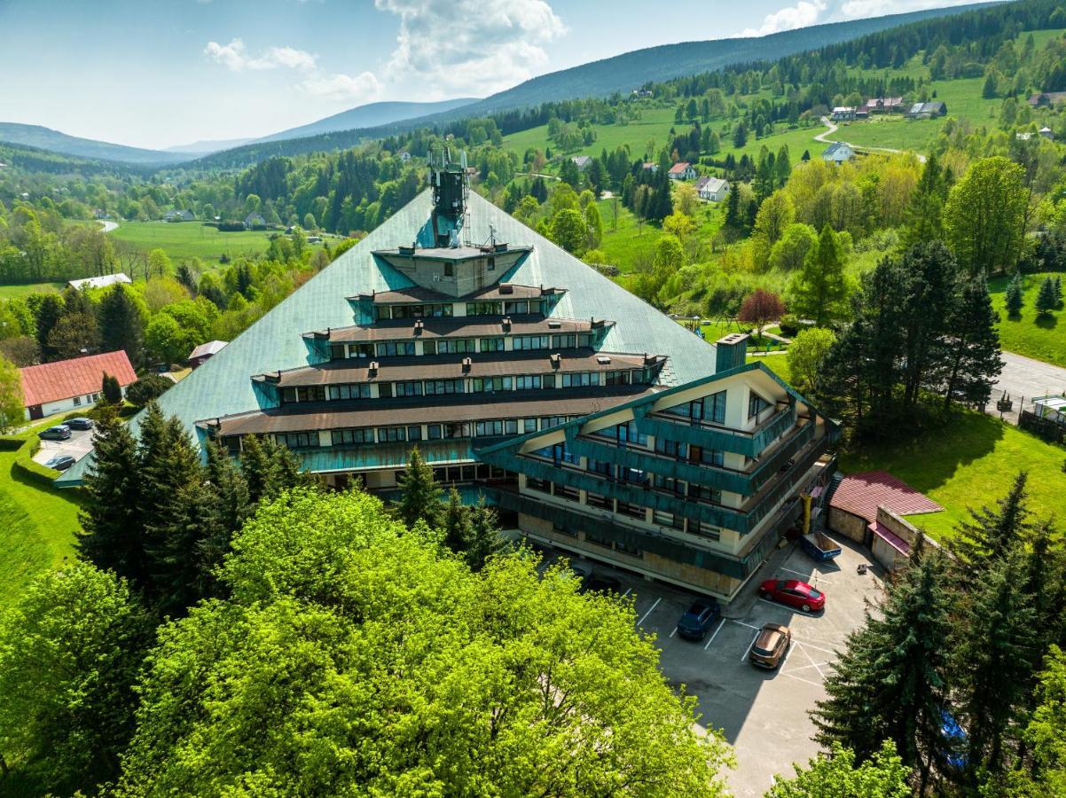 Świeradów-Zdrój Interferie Aquapark Sport Hotel Malachit מראה חיצוני תמונה